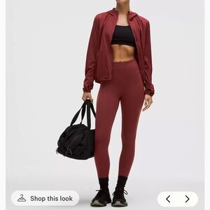 Women’s Lulumelon Wunder Train High Rise size 10 Burgundy 25”